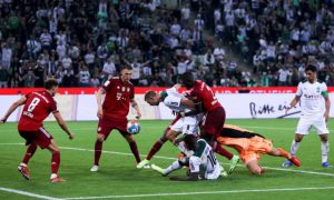 Borussia Moenchengladbach hold Bayern Munich in breathless Bundesliga opener