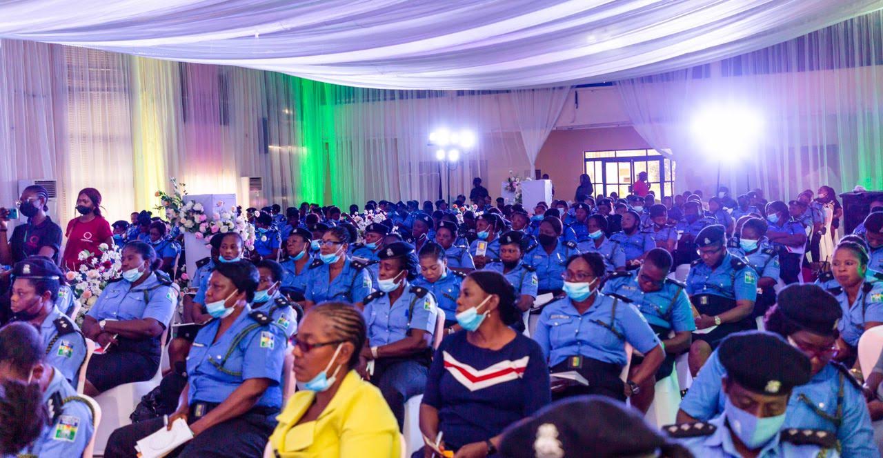 ISOH Foundation sensitises policewomen on breast cancer, mental health