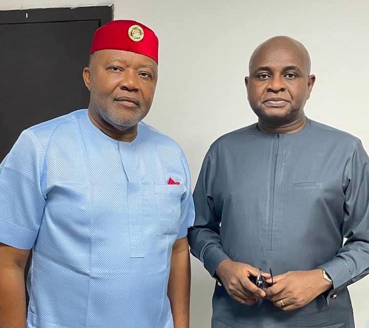 Nze Akachukwu Nwankpo (L), Kingsley Moghalu (R)