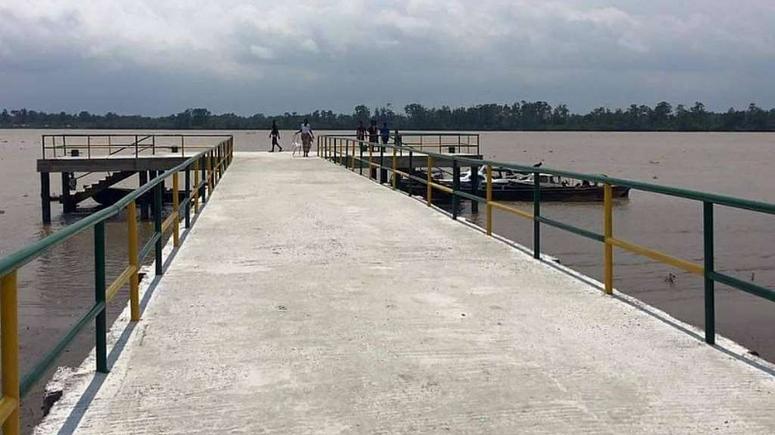 BREAKING: Many feared missing as jetty collapses in Rivers