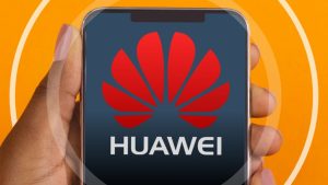 _113331320_huaweilogoonasmartphone.png