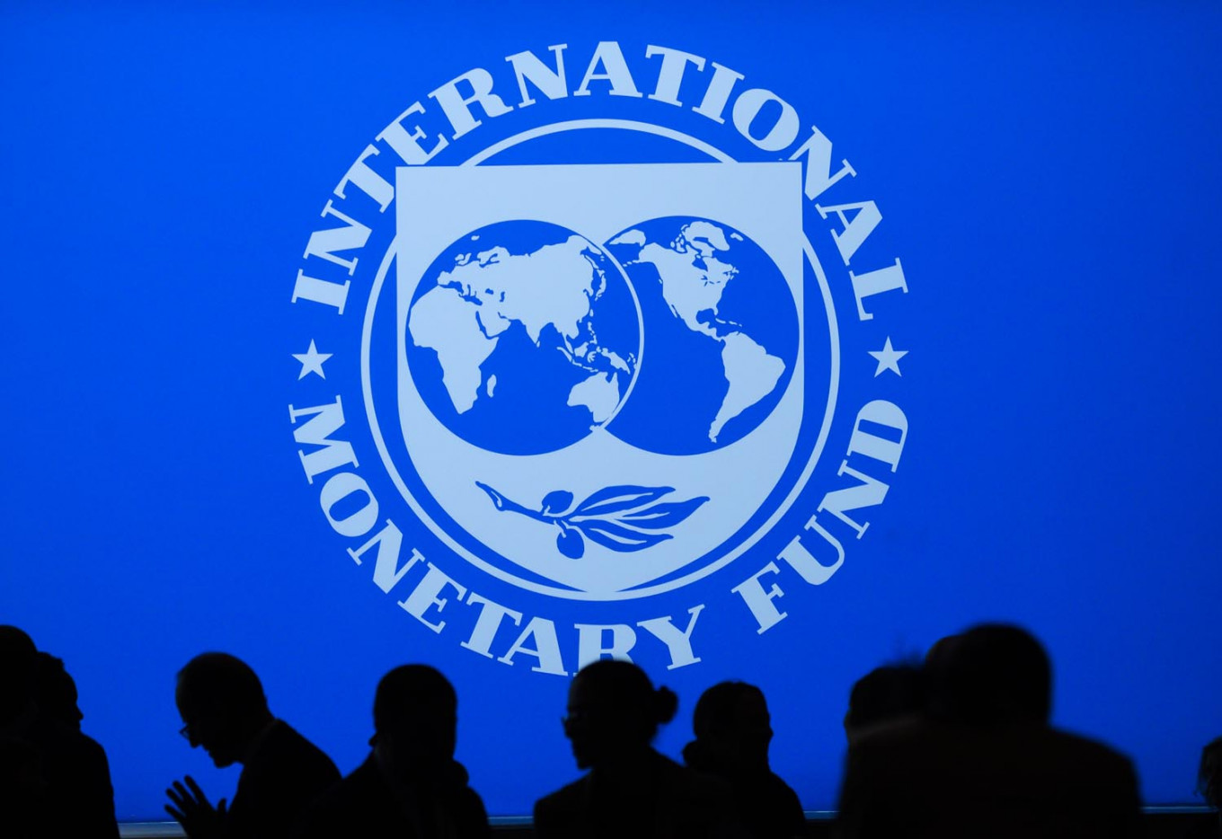 IMF downgrades global economic growth by 0.1%, cites worsening pandemic as reason