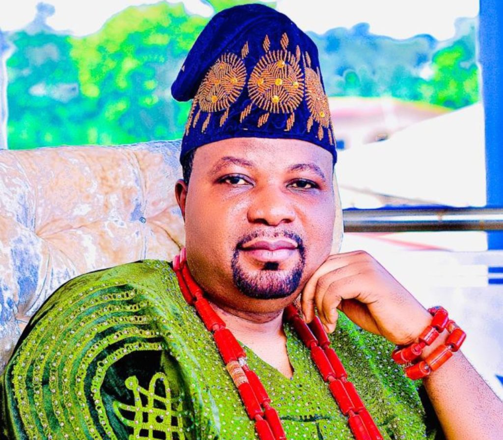 AAdHs8Xl