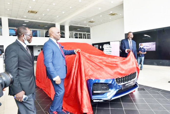 431c6bf1-jaguar-unveil-696×465