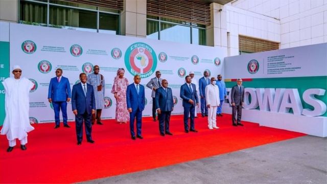 Buhari hosts ECOWAS leaders to dinner ahead of 60th ECOWAS Session