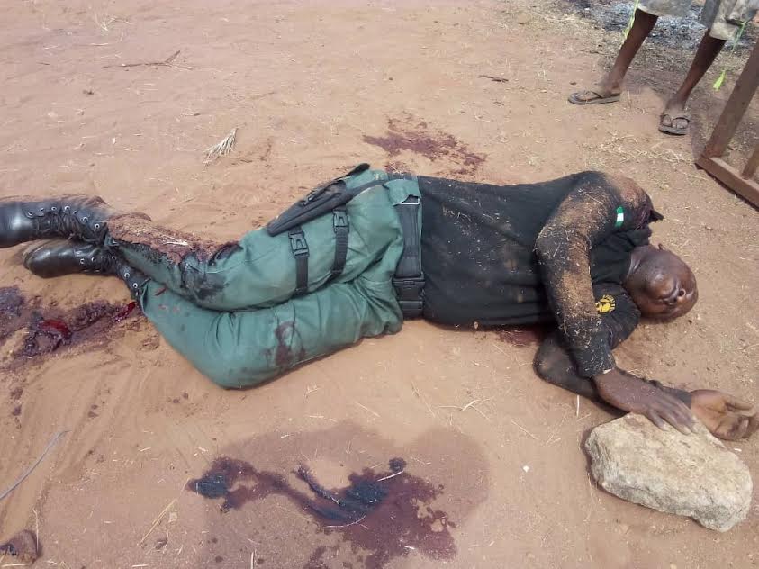 Gunmen kill policeman, kidnap another in Anambra