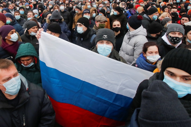 Russia blocks website of group that tracks political arrests