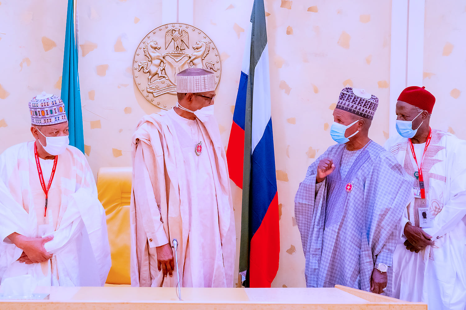 President Muhammadu Buhari (Middle), Katsina Governor Aminu Masari (R)