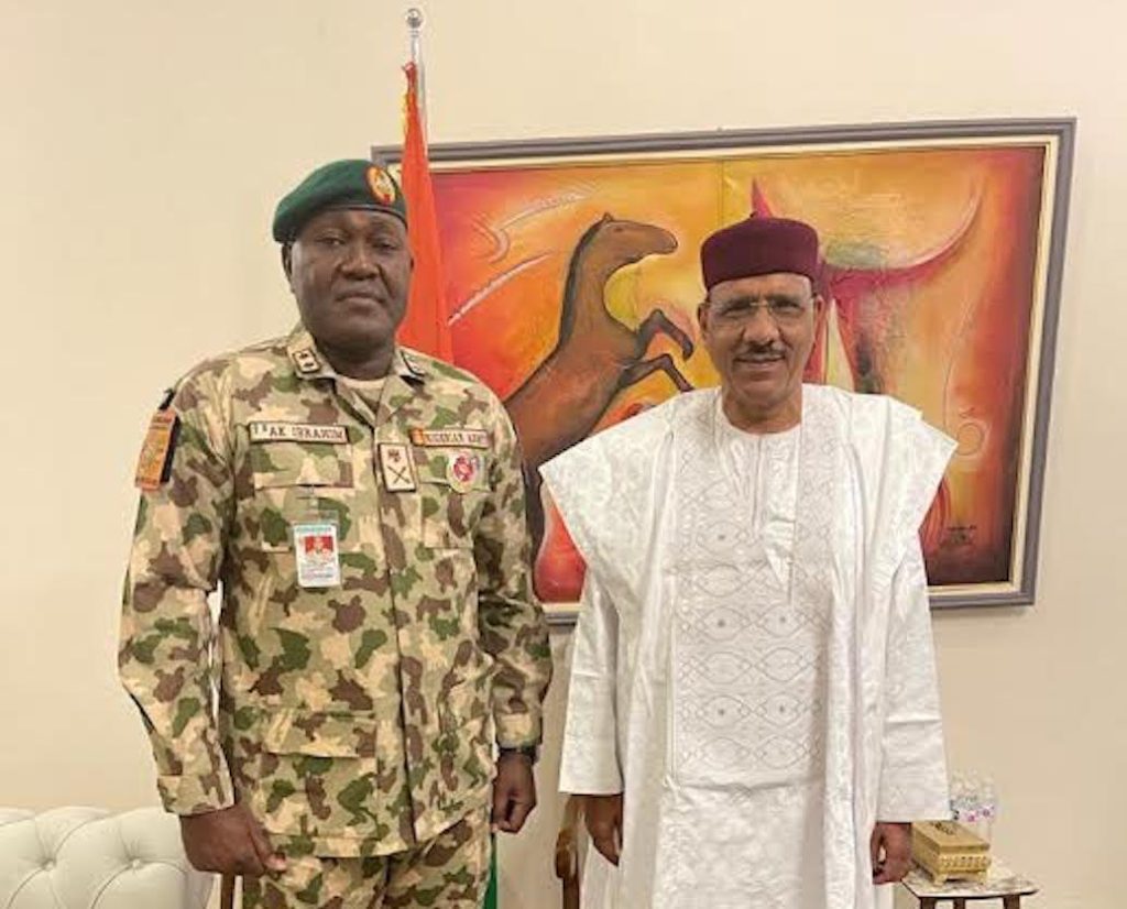 MNJTF commander meets Niger leader over troops synergy