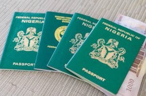 nigerian-passports-with-naira-650×430