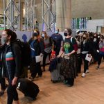 Omicron: Israel extends entry ban for tourists