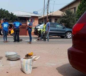 Festive period: Onitsha Youths rehabilitate roads in Anambra