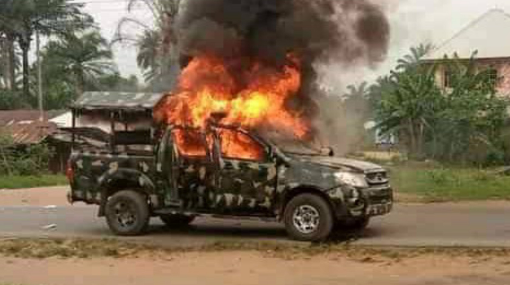 Residents-set-Customs-vehicles-ablaze-after-four-die-in-Sokoto-accident