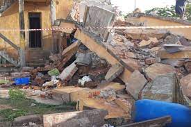 Scores trapped as church building collapses in Delta