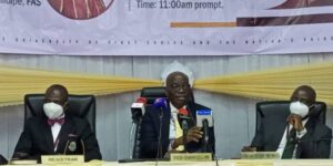 UNILAG-VC-Prof.-Ogundipe-middle-Registrar-Mr.-Azeez-Oladejo-left-and-DVC-Prof.-Oluwole-Familoni-at-convocation-briefying-on-Tuesday–750×375