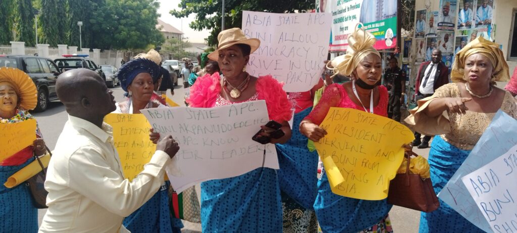 Abia women barricade APC headquarters