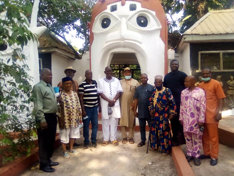 Cross-session of stakeholders of nature conservatives in a group photo in Benin City