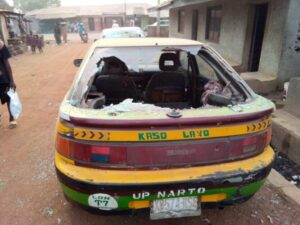 Kwara: Rival gangs clash over girlfriend, vandalise property 