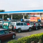 Motorists-queuing-for-fuel-at-a-petrol-station