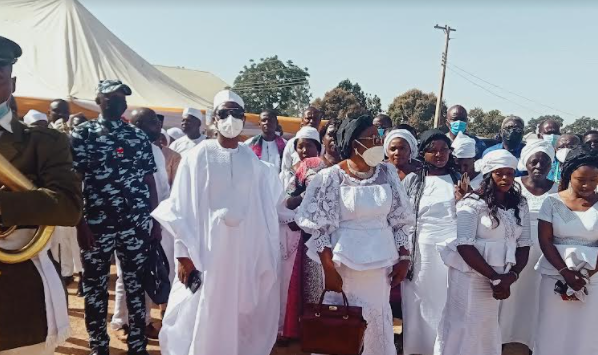 Pam mother’s burial