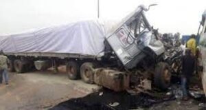 Truck crushes 5 persons to death in Ondo