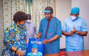 Pastor Adeboye(middle), Gov Fayemi and wife Bisi