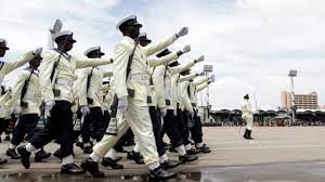 22 naval Officers begin warfare course