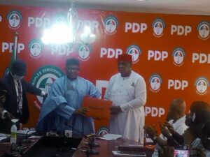 Road to 2023: Anakwenze obtains PDP presidential forms, promises to champion national unity