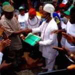 Chief Hope Erute, a chieftain of the People’s Democratic Party (PDP) in Delta State, presenting the Governorship form to Deacon Chris Iyovwaye in Warri