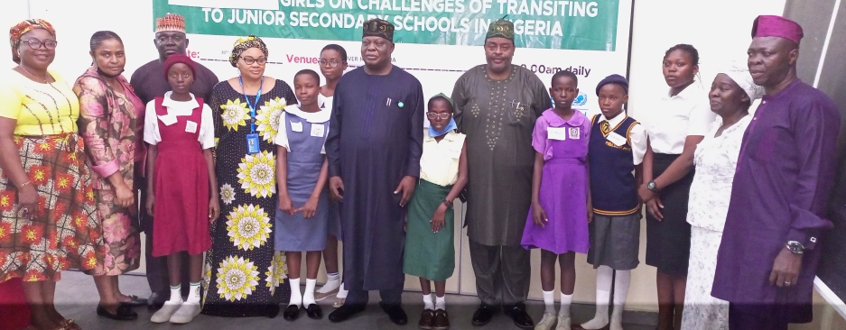 Dr. Isiaka Kolawole, Azuka Menkiti, Wahab Alawiye-King, pupils and UBEC state officials at the event_1