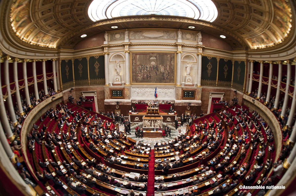 French lawmakers want abortion rights in constitution