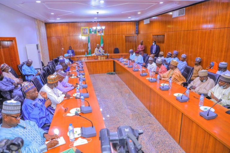 Borno: Zulum swears in 19 commissioners