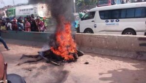 Imo: Angry mob lynch suspected motorcycle thief