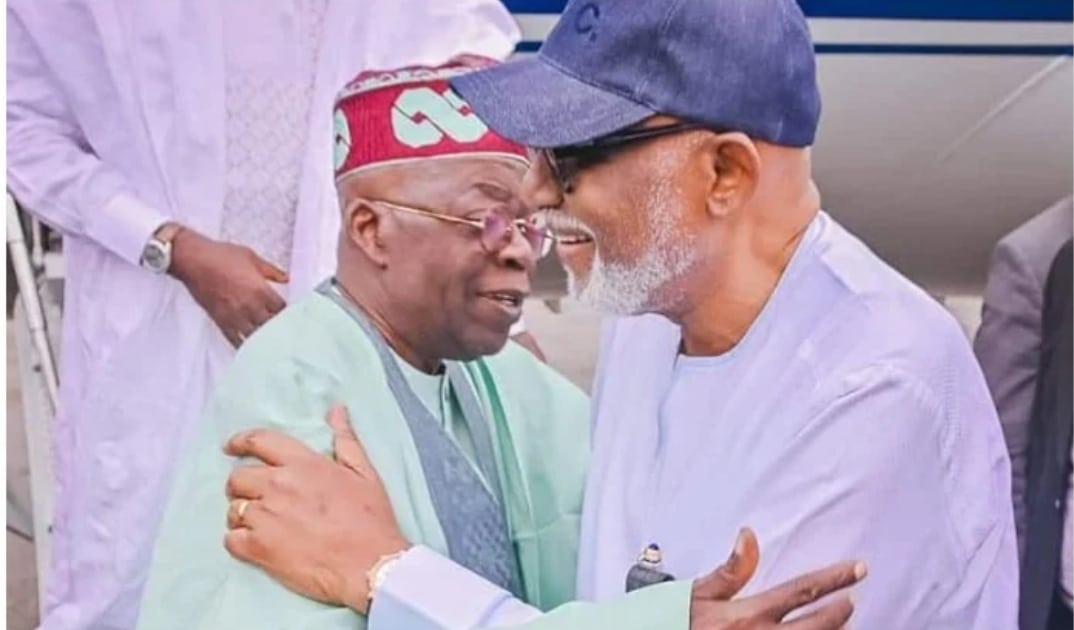 Tinubu (L), Akeredolu (R)