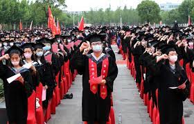 Shanghai introduces measures to promote employment of fresh graduates