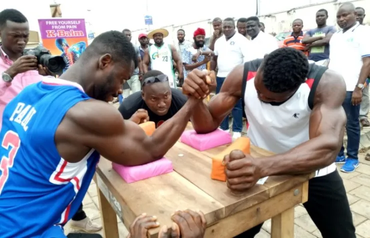Armwrestling-challenge