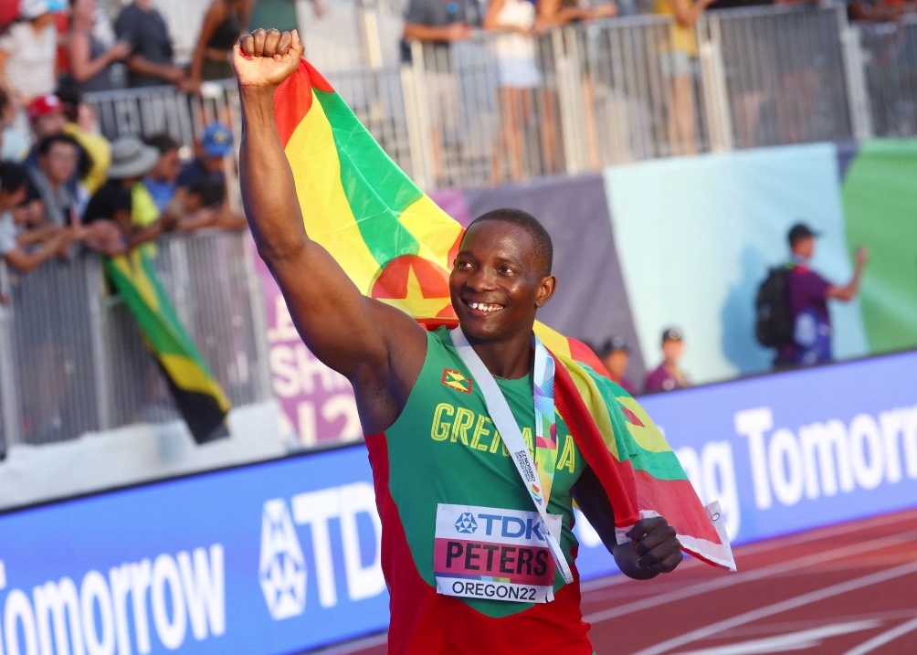 Athletics – World Athletics Championships – Men’s Javelin Throw – Final – Hayward Field, Eugene, Oregon, U.S. – July 23, 2022 Gold medallist Grenada’s Anderson Peters celebrates after winning the men’s javelin throw final REUTERS/Mike Segar