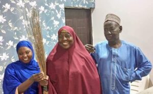 PDP zonal women leader, Kebbi Central, 800 supporters joins APC