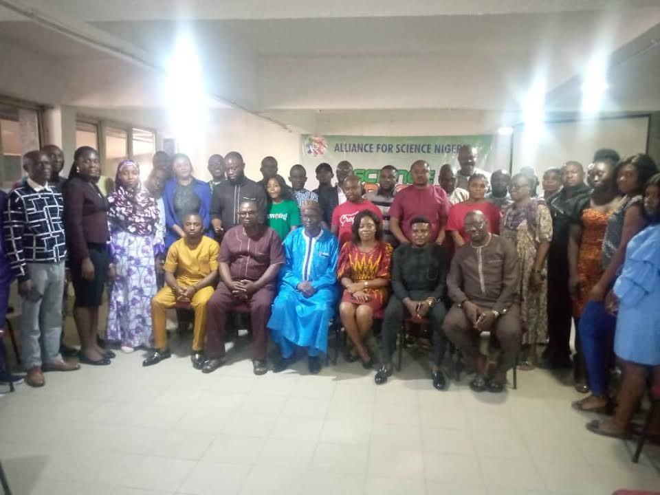 Cross-section of participants in a group picture at the event held in Calabar