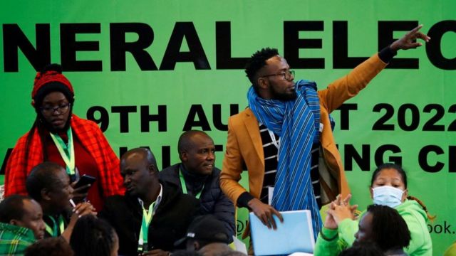 The verification of results has been stopped several times after complaints by supporters of the main candidates