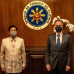 Philippine President Ferdinand Marcos Jr. and U.S. Secretary of State Antony Blinken pose for a photo at the Malacanang Palace in Manila, Philippines, August 6, 2022. Ezra Acayan/Pool via REUTERS