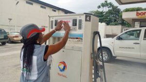 DPR-sealing-a-Total-Filling-Station-in-Port-Harcourt.-640×360