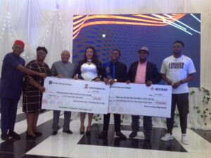 Lady Uju Dike and the Ogbuagu family as Nzube clinched the winning prizes
