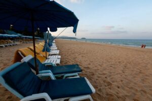 Empty chairs are seen on a beach which is usually full of tourists, amid fear of coronavirus in Phuket, Thailand March 11, 2020. REUTERS/Soe Zeya Tun/File Photo
