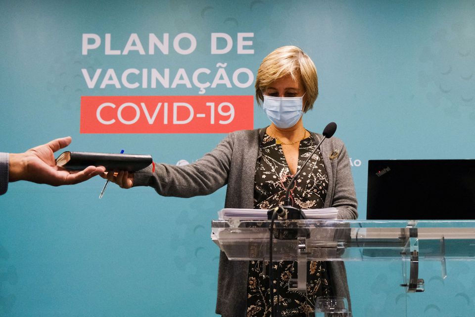 Portugal’s Health Minister Marta Temido arrives at a news conference regarding the coronavirus (COVID-19) situation in Lisbon, Portugal, December 17, 2021. REUTERS/Pedro Nunes/File Photo