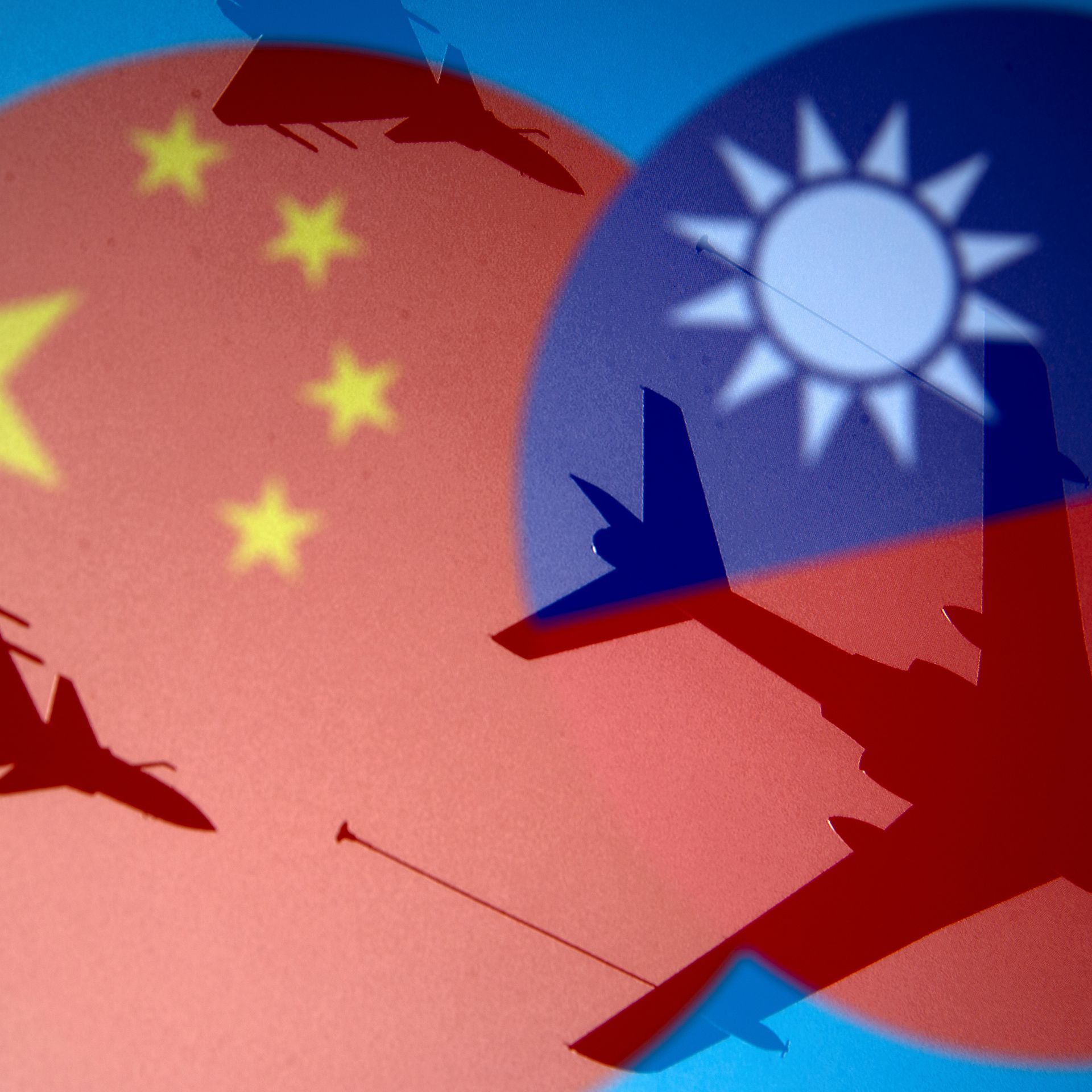 Chinese warplanes buzz line dividing Taiwan Strait before expected Pelosi visit – source