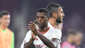 Wijnaldum suffers broken leg two weeks after joining Roma