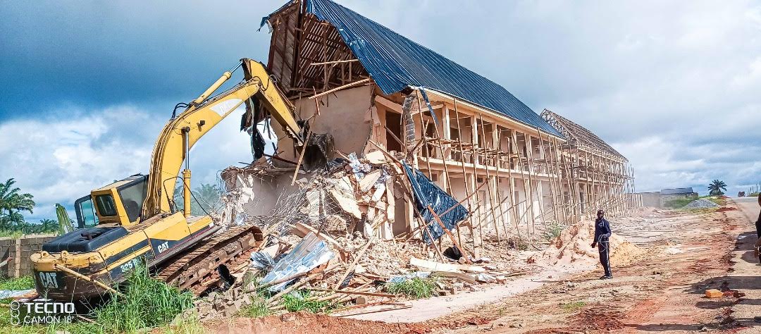 Edo govt demolishes buildings, takes possession of 1,229 hectares of land for new town project