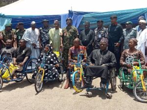 Gen. Ibrahim Ali with physically challenged in Plateau