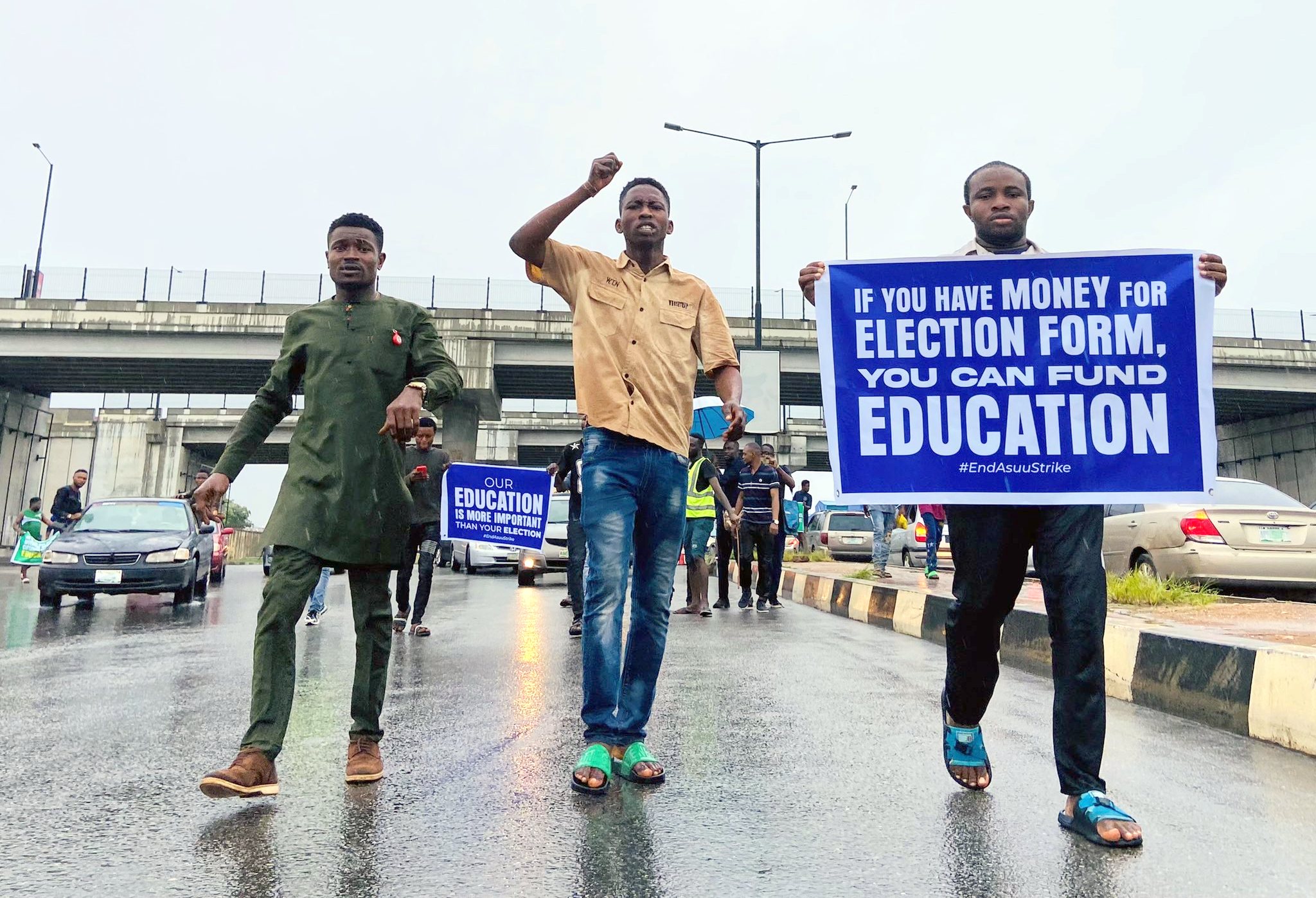 Airlines forced to reschedule flights in Lagos as students block airport road